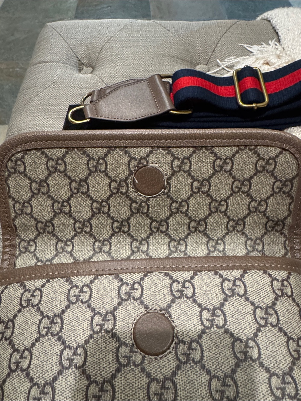 Gucci Supreme Canvas Bag - Picture 7 of 16